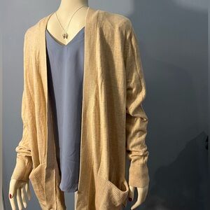 Croft & Barrow Women’s XL Sweater with pockets - Cream